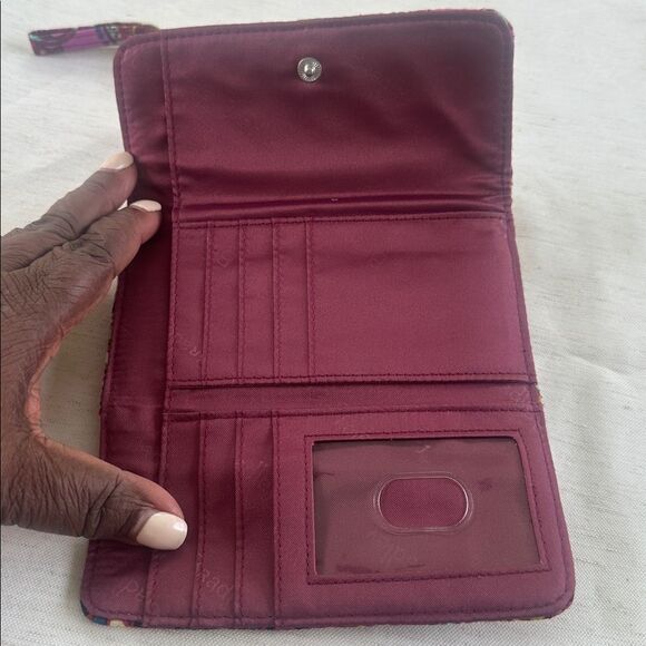 VERA BRADLEY "Resort Medallion" Factory(iPhone 6) Smartphone - Picture 4 of 4